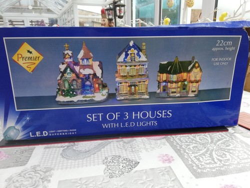 Premier christmas village set - premier,